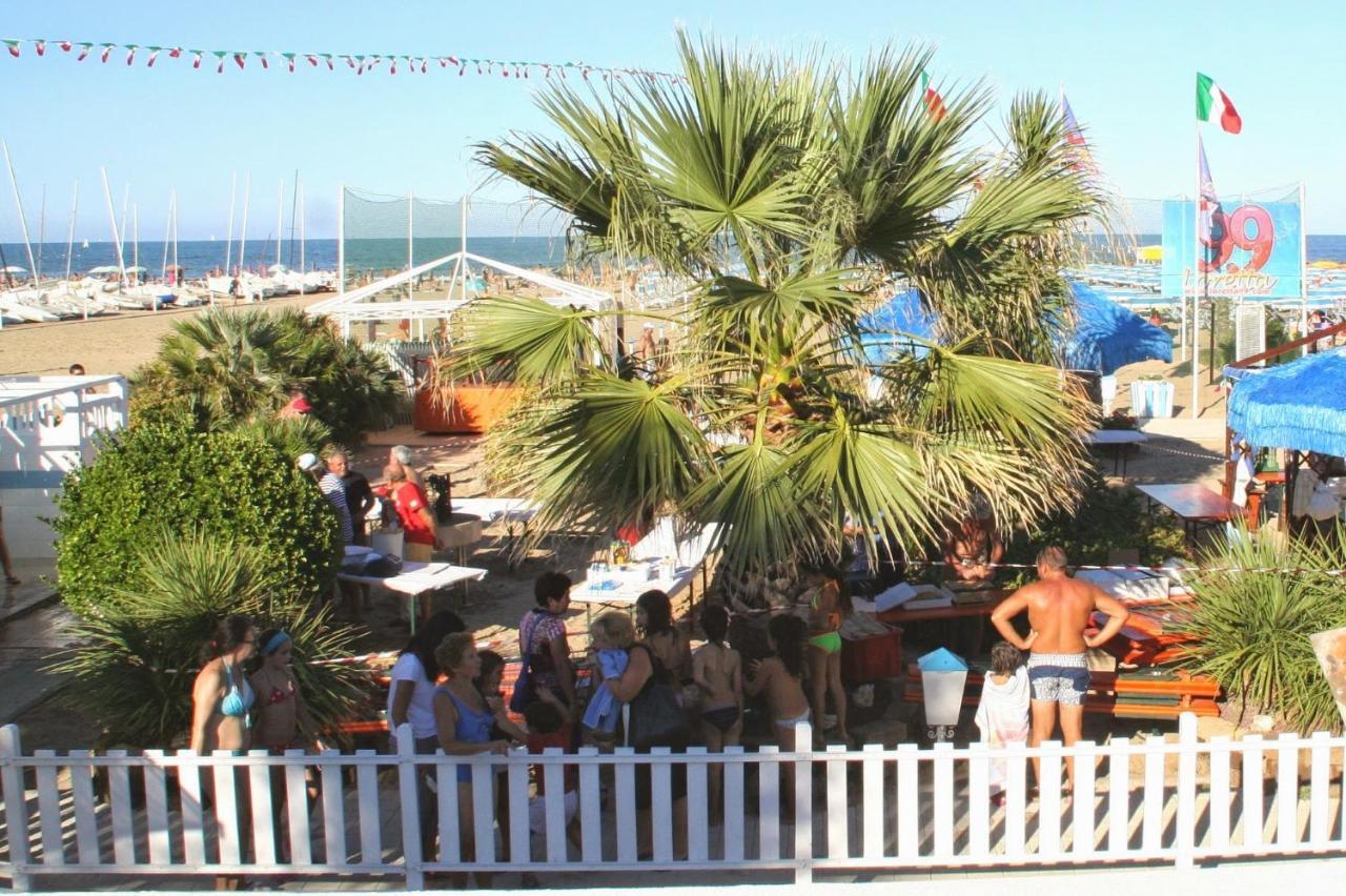 Residence Acqua Suite Marina Ріміні Екстер'єр фото